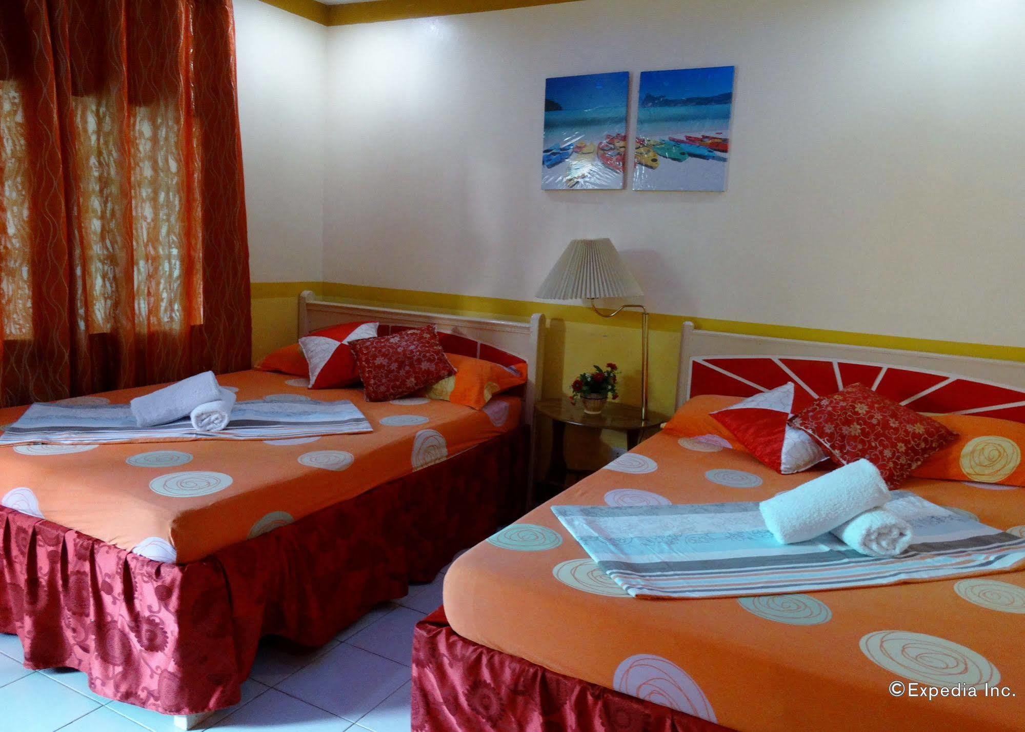 D'Lucky Garden Inn & Suites Tiniguiban Dış mekan fotoğraf