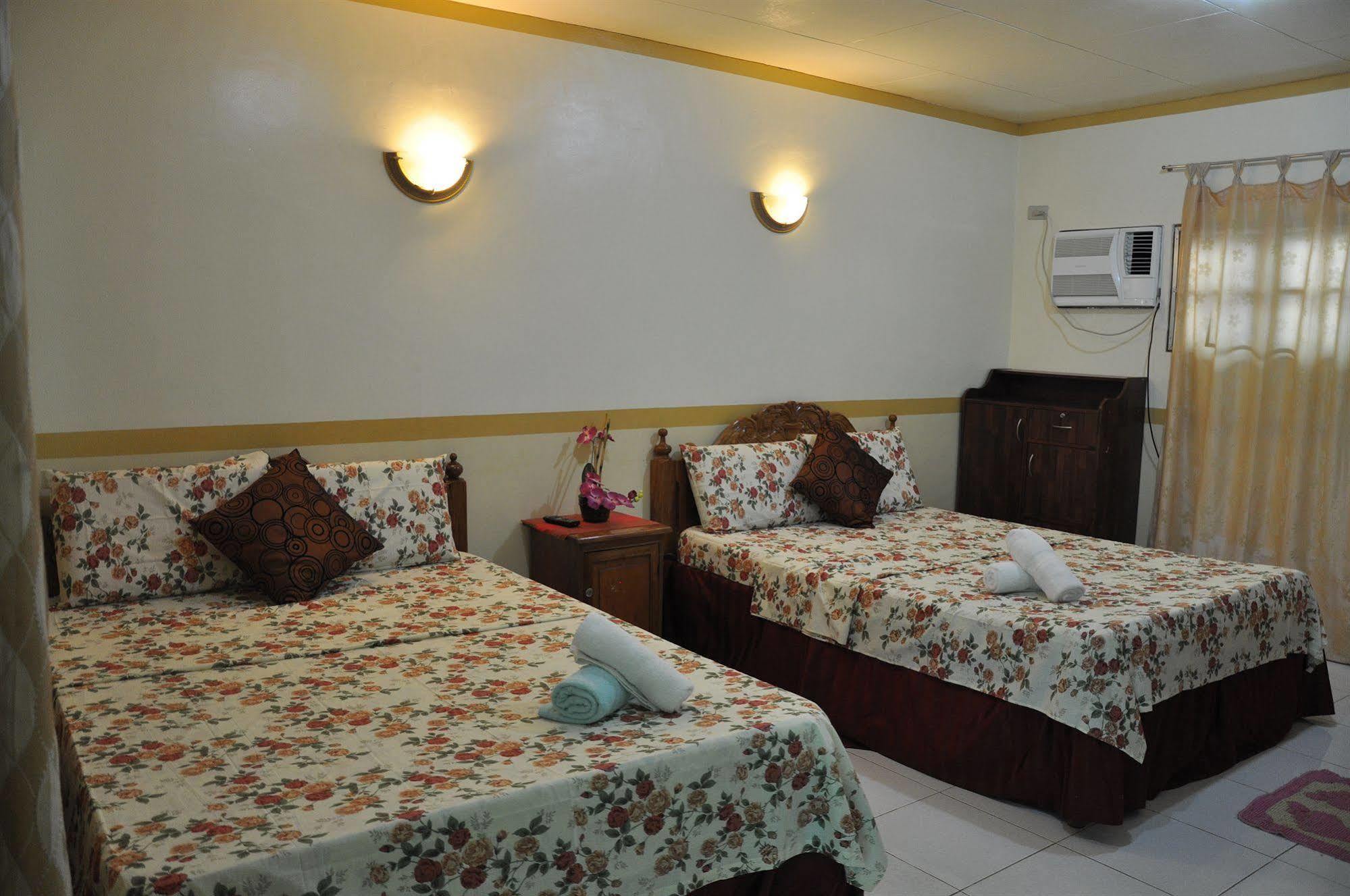 D'Lucky Garden Inn & Suites Tiniguiban Dış mekan fotoğraf