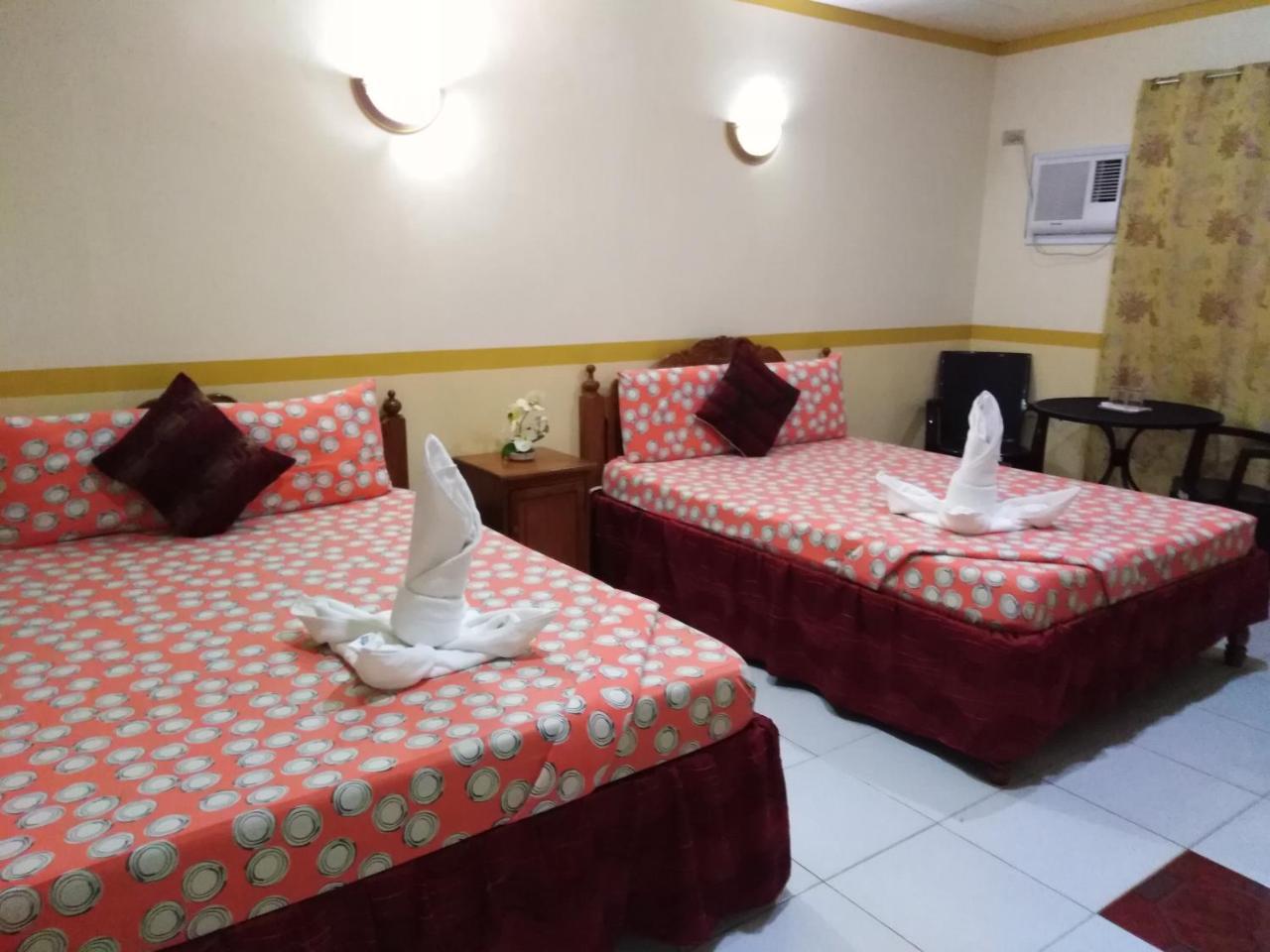 D'Lucky Garden Inn & Suites Tiniguiban Dış mekan fotoğraf